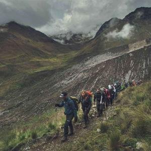 Vi vandrar i ett lugnt tempo på Inkaleden för en sund acklimatisering