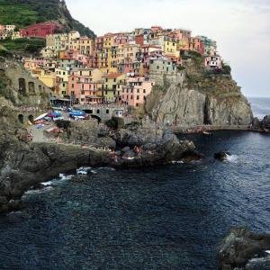 Besök vattenfronten byn under Cinque Terre vandring