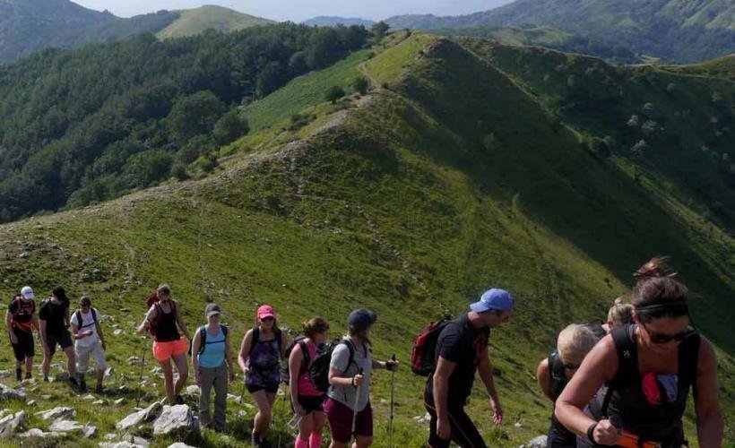 Vandring mot toppen i de Apuanska alperna, Cinque Terre