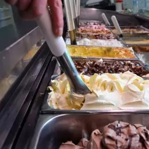 Glass hjälper mot värmen i Cinque Terre