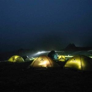Snart dags för sömn och vila i tält vid Elbrus