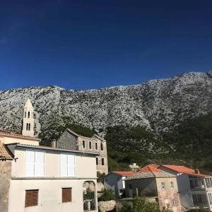 Dalmatien i Kroatien ligger nära både hav och berg