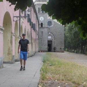 Utforska kyrkorna Cinque Terre | Swett